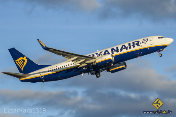 Boeing 737-8AS